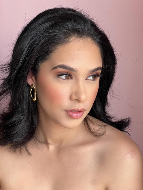 Brinco Oval Organico Dourado