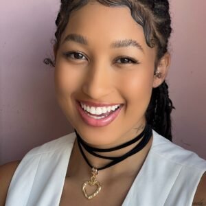 Colar Cordão Veludo Coração Dourado