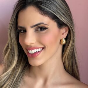 Brinco Gota Chloe Dourada
