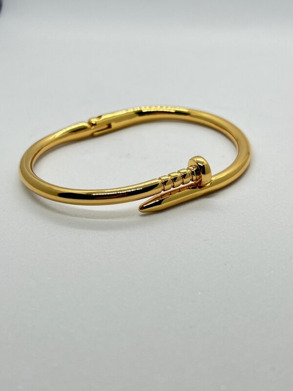 Bracelete Premium Prego Dourado