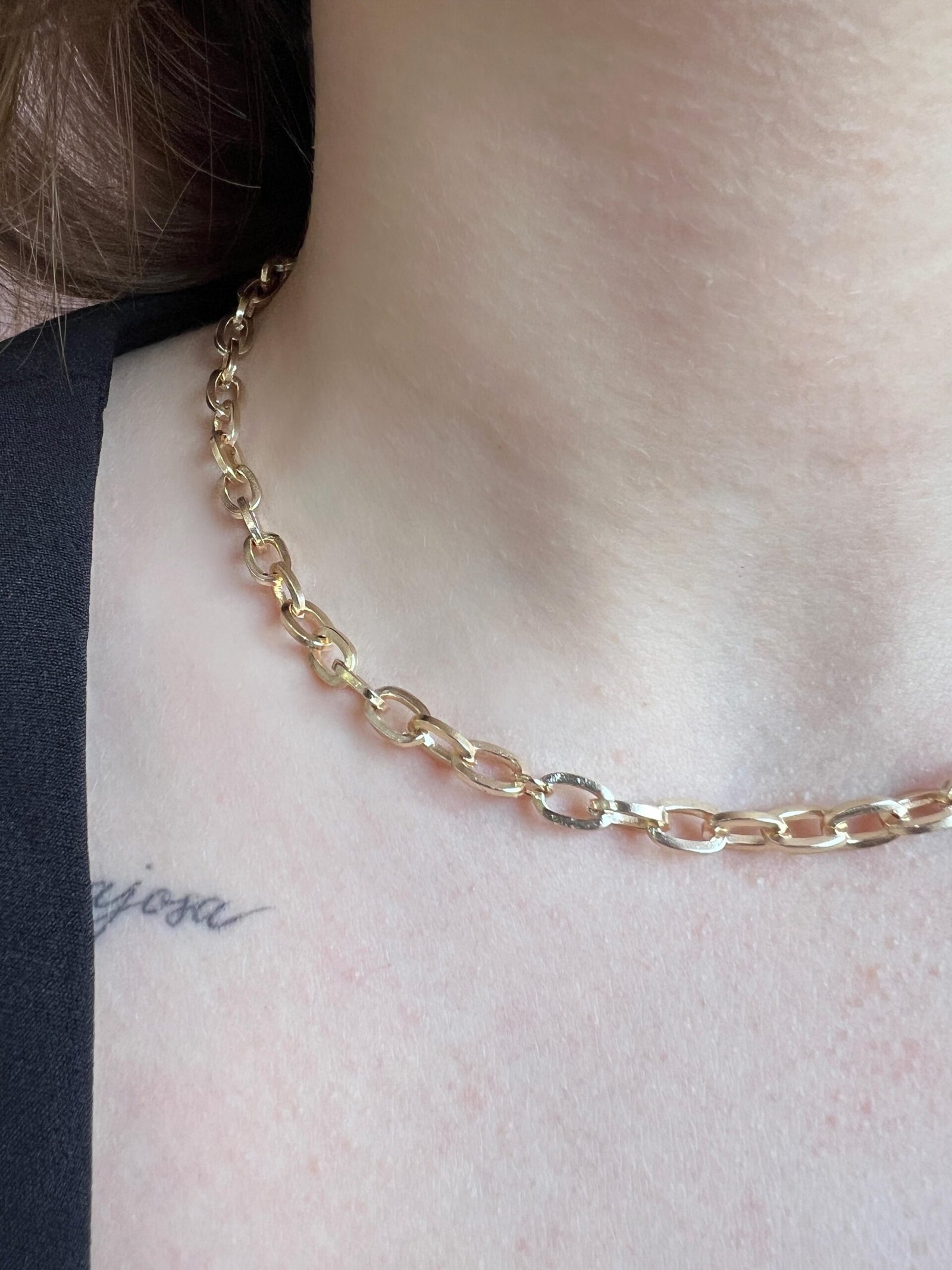 Choker Elo Oval Dourado 3 Brilho Na Pele Acessórios Choker Elo Oval Dourado - Imagem 3