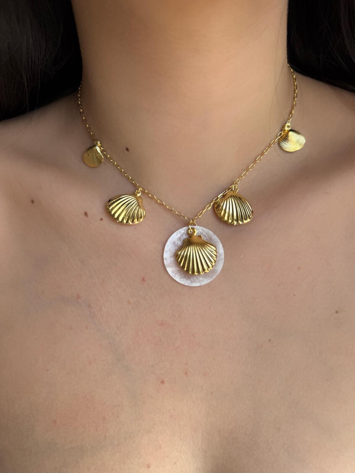 Colar Madre Conchas 2 Brilho Na Pele Acessórios Colar Madre Conchas - Imagem 2