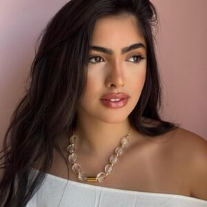 Colar Elegance Acrílico