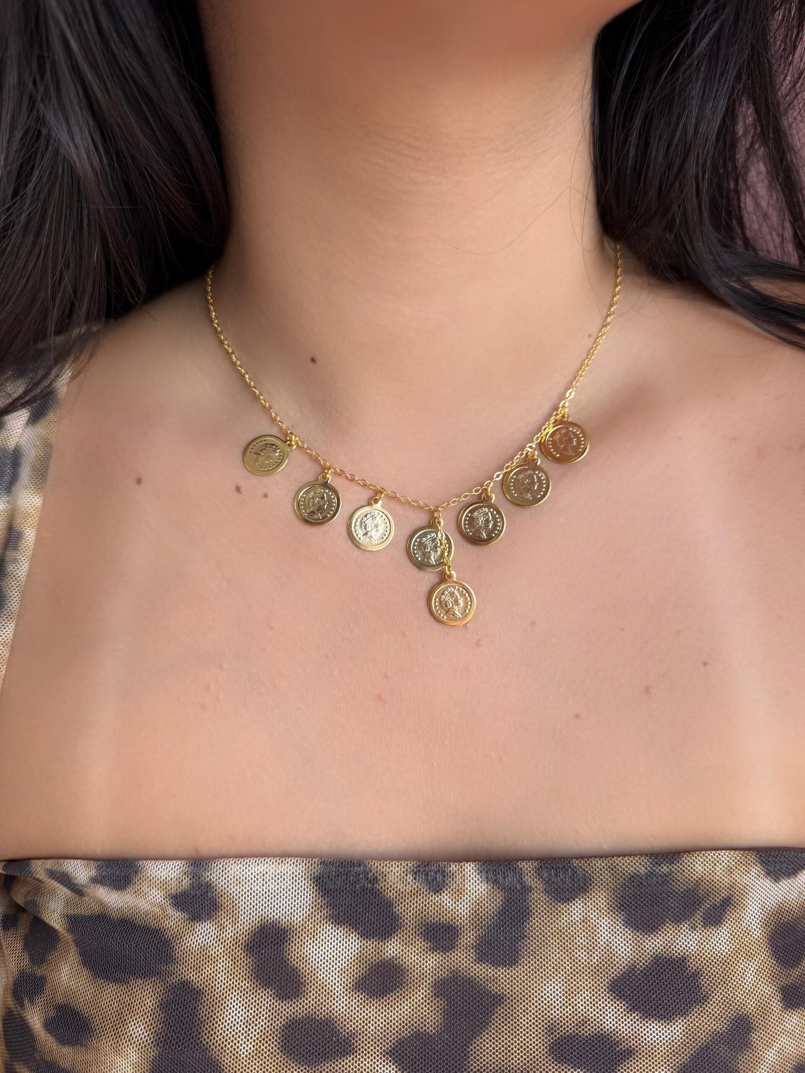 Colar Moeda Dourado 2 Brilho Na Pele Acessórios Colar Moeda Dourado - Imagem 2