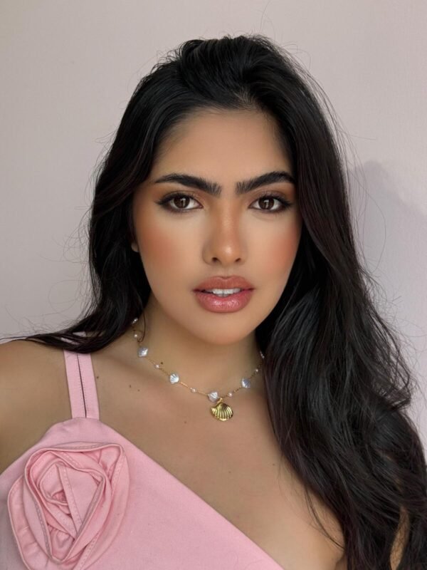 Choker Concha Charm Dourado