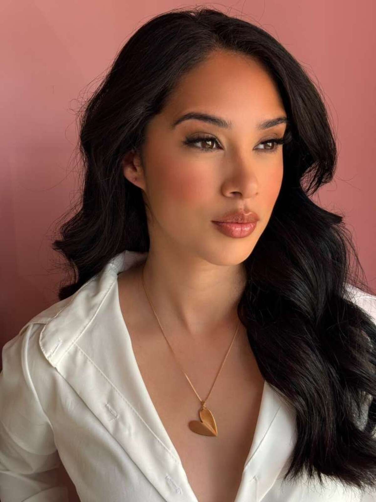 Colar Coração Esculpido Dourado - Imagem 2